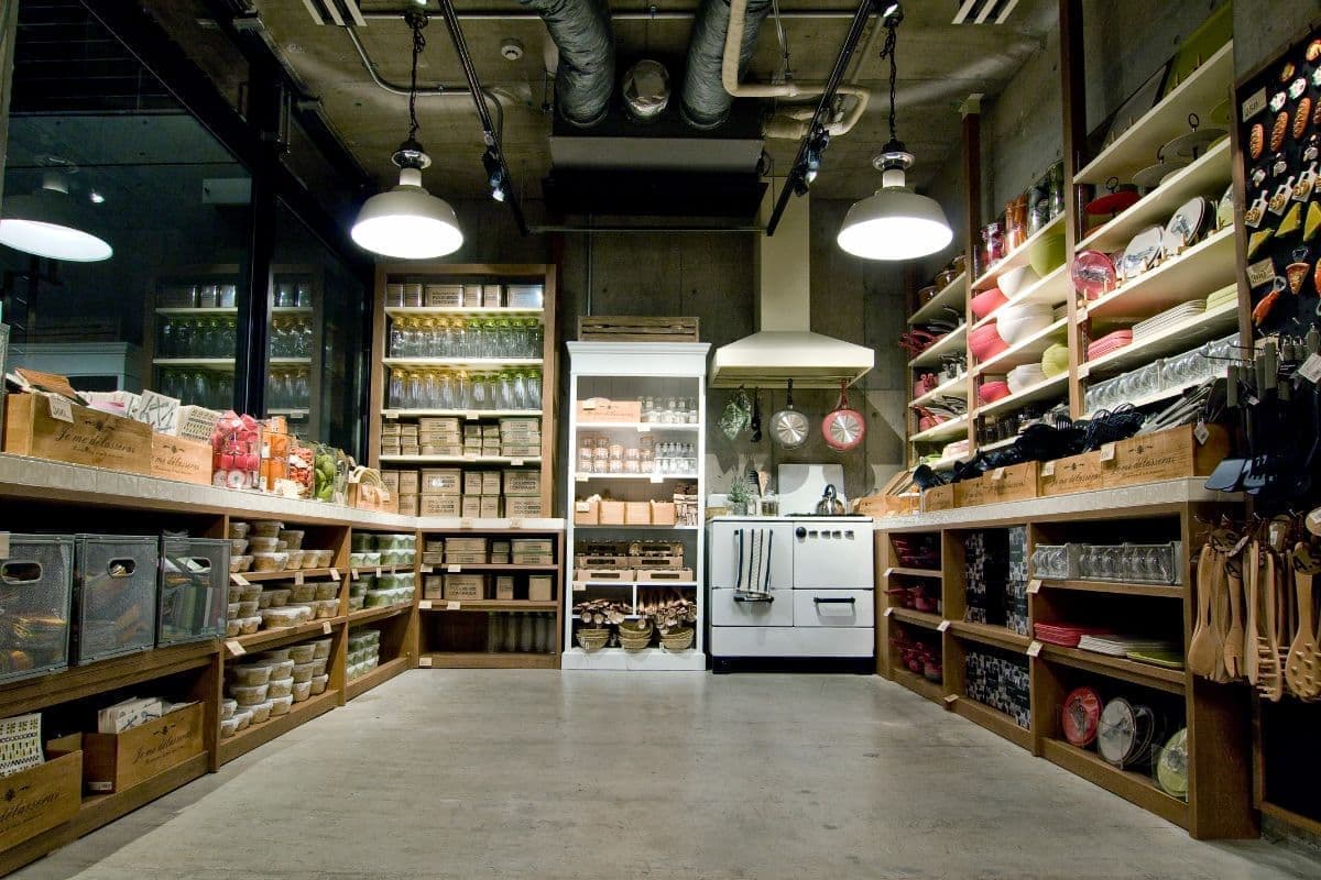 awrsame_store_m07.jpg